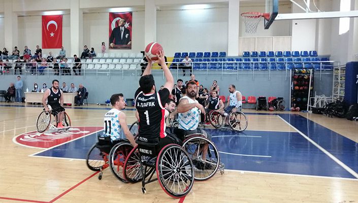 Antalya Bş. Bld. ASAT Gençlik SK:38 Beşiktaş:90