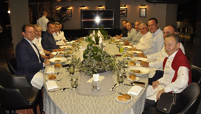 Antalyaspor Yönetimine Dostluk Yemeği