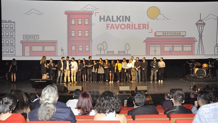 bjk.com.tr Altın Örümcek Web Ödülleri’nde Spor Kategorisinde Halkın Favorisi Ödülünü Aldı