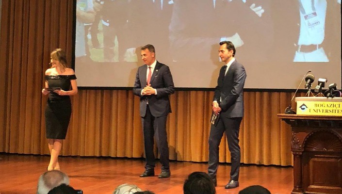 Başkanımız Fikret Orman, Yılın En İyi Spor Yöneticisi Ödülünün Sahibi Oldu