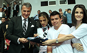 Başkanımız Fikret Orman Başkent Otizm Spor Kulübü Üyeleriyle BJK Akatlar Arena’da Bir Araya Geldi