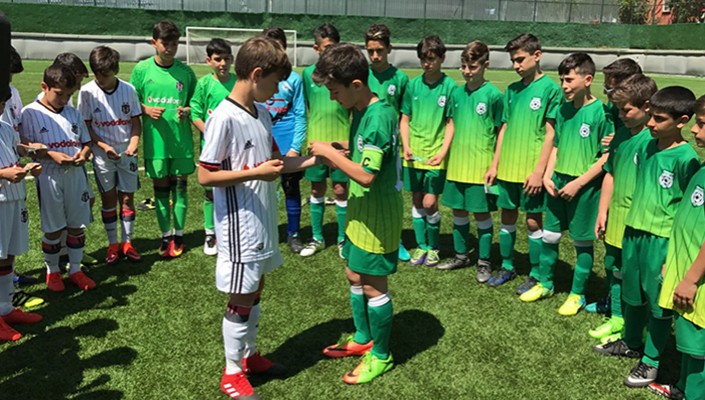 Beşiktaş Futbol Akademi, St. Petersburg Öncesinde “Futbol ve Dostluk Günü”nü Kutladı