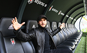 Aras Bulut İynemli, BJK TV’ye Konuk Oldu, Vodafone Park’ı Gezdi 