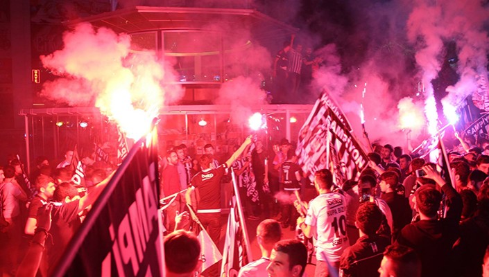 Arnavutköy Beşiktaşlılar Derneği'nden Şampiyonluk Kutlaması