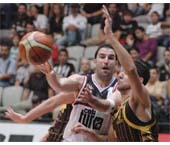 Beşiktaş Cola Turka: 66 Oyak Renault: 44