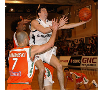 Ülkerspor:82 Beşiktaş:71