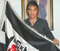 Tayfun İmzayı Attı