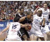 Efes Pilsen: 80 Beşiktaş Cola Turka: 63