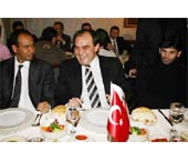 Başkanımız ve Yönetim Kurulumuz’dan Futbol Takımımız’a Yemek