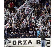 UEFA’dan Taraftarlarımıza Övgü