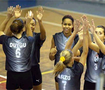 Voleybolcularımız 2’de 2 yaptı