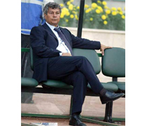 Lucescu İstifa Etti
