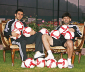 Ezeli Rakip Ebedi Dost