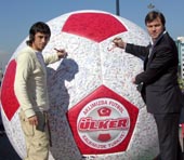 Milli Takım’a İmzalı Destek