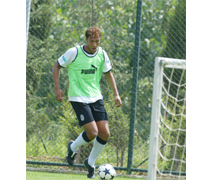 Carew ve Hassan’dan Gol Şovu