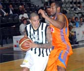 Beşiktaş Cola Turka: 86 - Antalya B.Bld.: 71