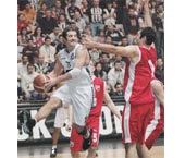 Beşiktaş Cola Turka:87 P.Karşıyaka:68