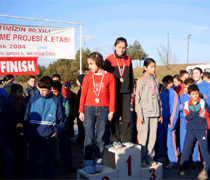 Atletizmde 3 Madalya