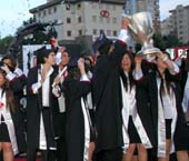 BJK Koleji’nde Çifte Kupalı Mezuniyet