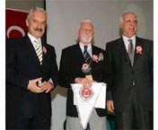 Süleyman Seba’ya Ödül 