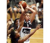 Beşiktaş Cola Turka:71 Fenerbahçe:72