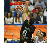 Efes Pilsen: 73 - Beşiktaş: 68