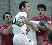 BJK:37 - C. College:27