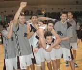 Beşiktaş Cola Turka:75 - Pınar Karşıyaka:68