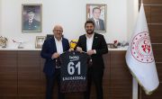Asbaşkanımız Serhan Çetinsaya’dan İstanbul Gençlik ve Spor İl Müdürü Prof. Dr. Burhanettin Hacıcaferoğlu’na Ziyaret