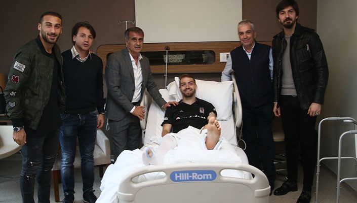 Futbol Takımımız, Caner Erkin’i Ziyaret Etti