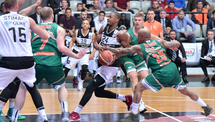 Beşiktaş Sompo Japan:85 Banvit:69