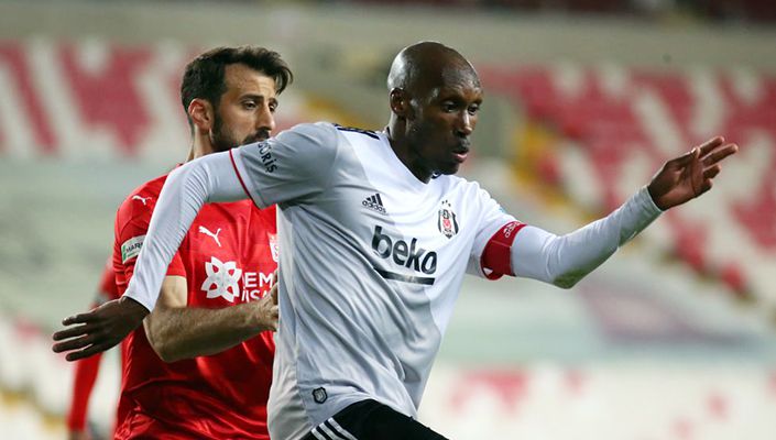 Atiba Hutchinson: “Başımız dik, karakter göstereceğiz”