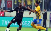 Atiba Hutchinson. 