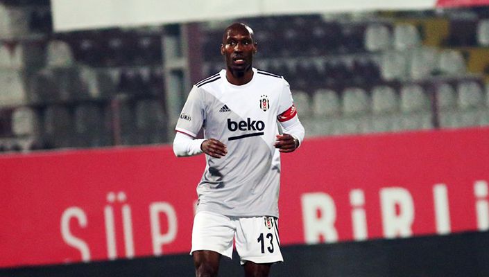 Atiba Hutchinson: “Bu maçtan dersler çıkarmalıyız”