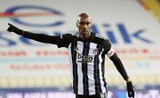 Atiba Hutchinson: “Yolumuza devam ediyoruz”