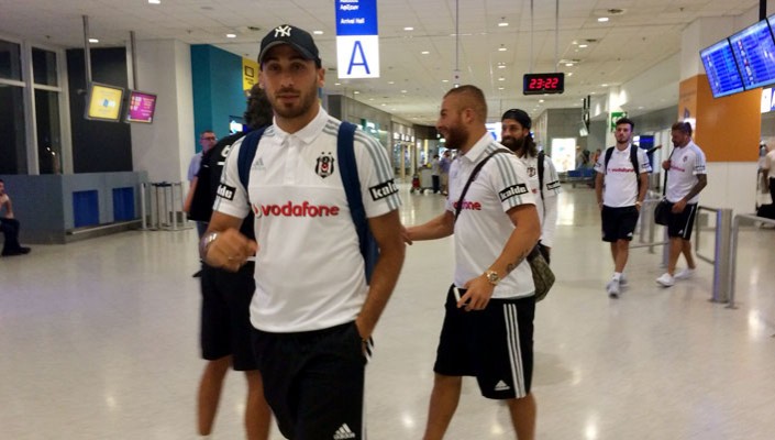 Futbol Takımımız, Atina’da