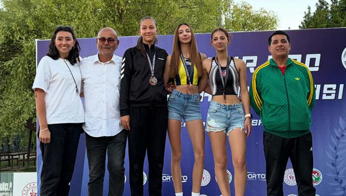Atletimiz Elif Özen, U-20 Türkiye Atletizm Şampiyonası’nda Üçüncü Oldu