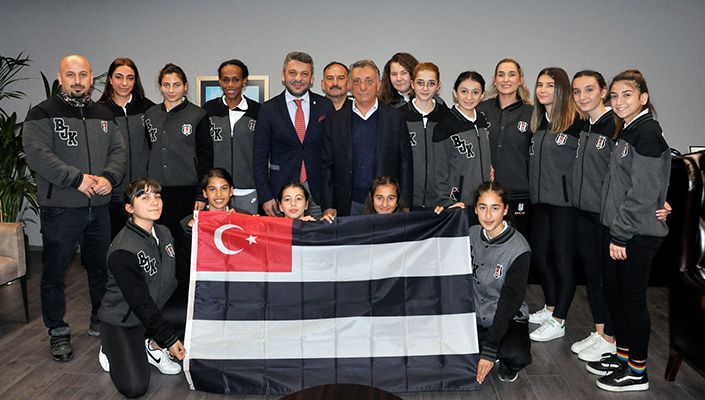 Atletizm Takımımızdan Başkanımız Ahmet Nur Çebi’ye Ziyaret