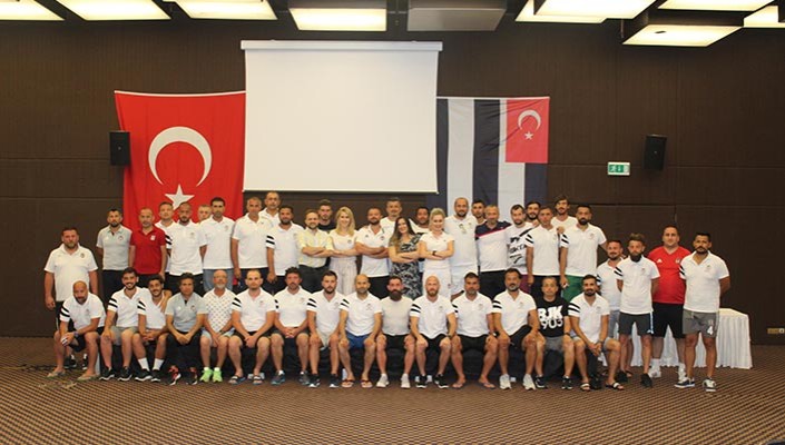 Beşiktaş JK Spor Okulları Kampında Genel Değerlendirme Toplantısı ve Antrenör Turnuvası Yapıldı