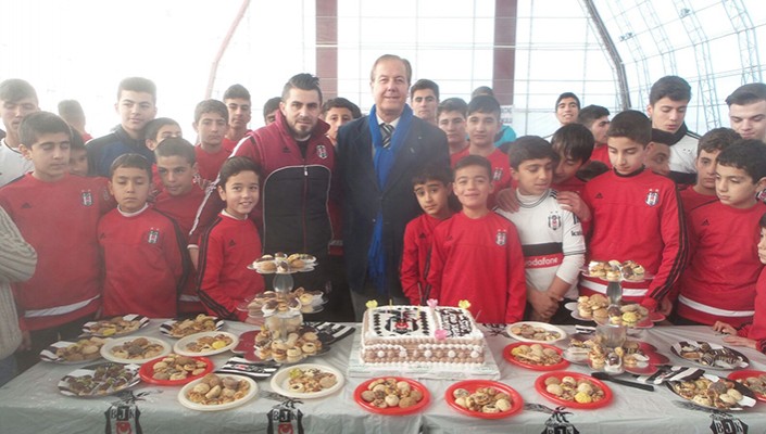 Ufuk Pak’tan Van Futbol Okulu’na Ziyaret