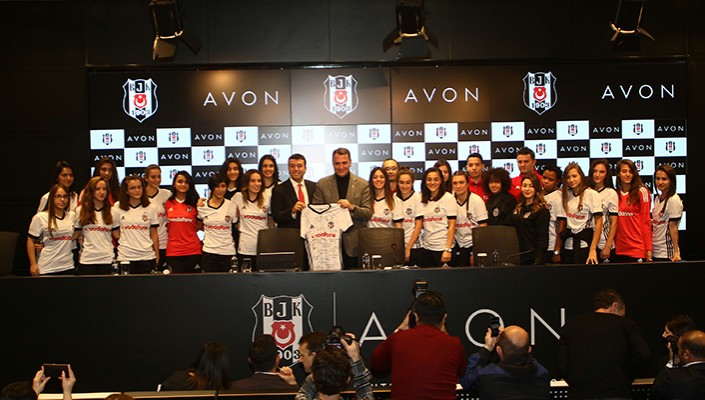 AVON, Kadın Futbol Takımımızın Ana Sponsoru Oldu