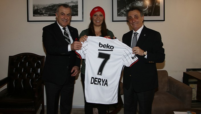 Dünya Rekortmeni Sporcu Derya Can’dan İkinci Başkanımız Ahmet Nur Çebi’ye Ziyaret