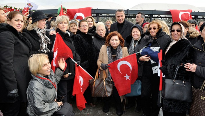 Başkanımız Fikret Orman, Türk Anneler Derneği Üyeleriyle Birlikte Şehitler Tepesi’ni Ziyaret Etti