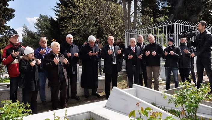 ‘Baba’ Hakkı Yeten Kabri Başında Anıldı