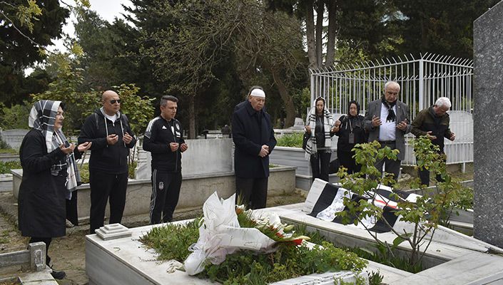 “Baba” Hakkı Yeten’i Kabri Başında Andık