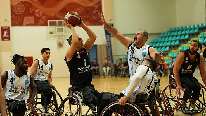 Bağcılar Bel. Eng. SK:60 Beşiktaş Viennalife:82