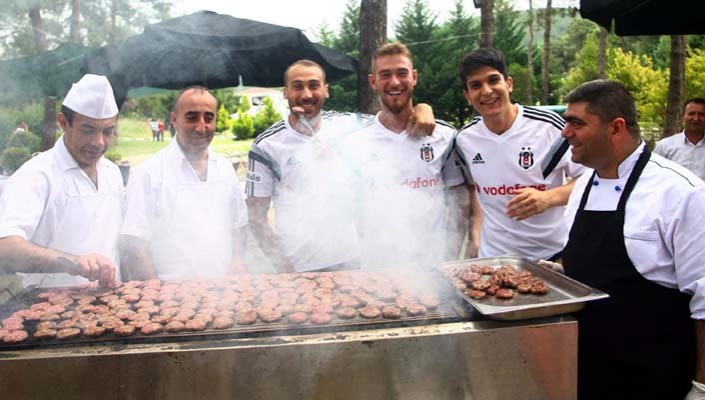 Ümraniye’de Barbekü Partisi
