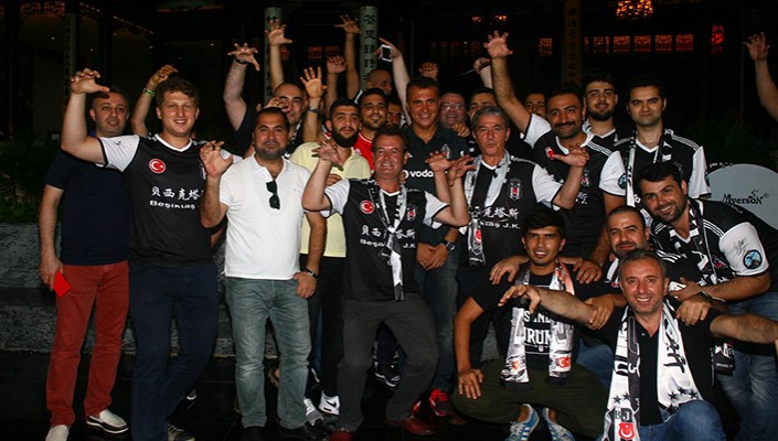 Başkanımız Fikret Orman, Beşiktaşlılar ile Çin'de Buluştu