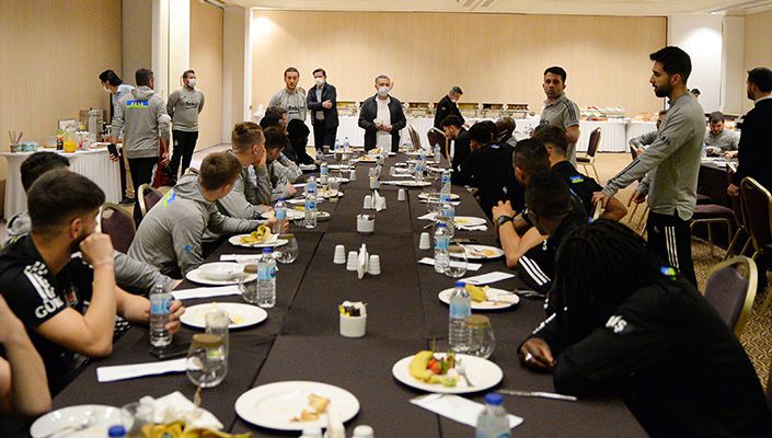 Başkanımız Ahmet Nur Çebi, Antalya’da Futbol Takımımızla Buluştu