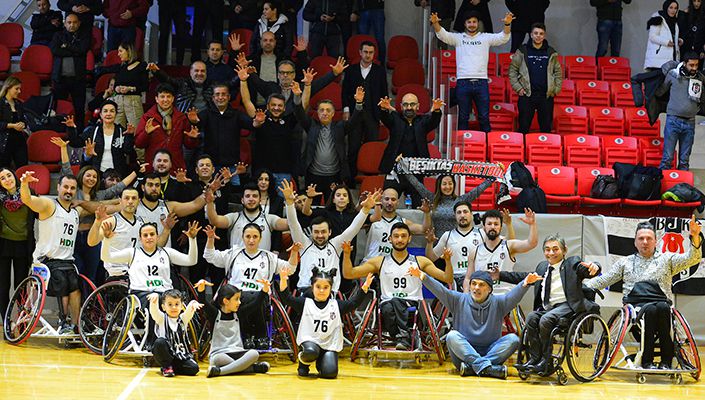 Başkanımız Ahmet Nur Çebi, Beşiktaş HDI Sigorta Takımımızın Maçını İzledi